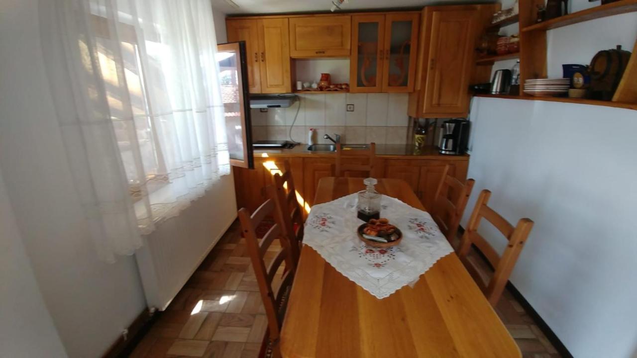 Villa Casa Darius Novaci-Străini Esterno foto