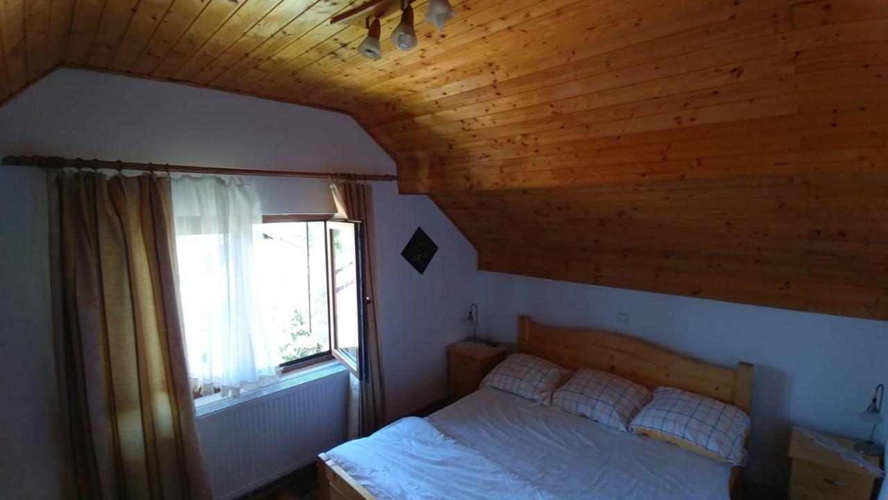 Villa Casa Darius Novaci-Străini Esterno foto