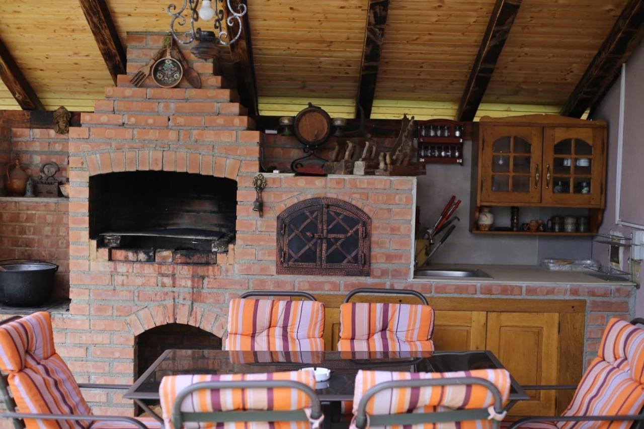 Villa Casa Darius Novaci-Străini Esterno foto