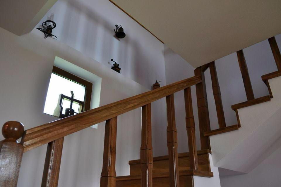 Villa Casa Darius Novaci-Străini Esterno foto
